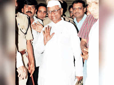 CID clean chit to Pawars in sugar cooperatives case filed by Anna Hazare
