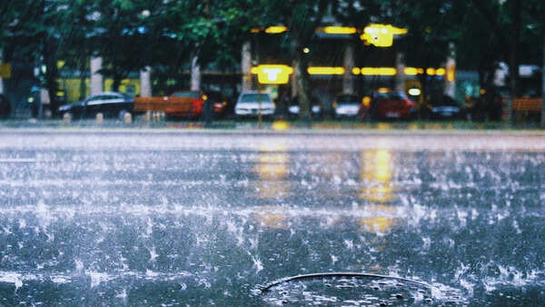 What’s the weather today: IMD warns of heavy rain, snowfall and thunderstorms in these northwestern states in India