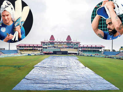 Virat Kohli: MS Dhoni thinks for Indian cricket