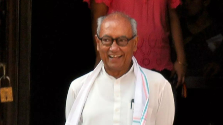 'Didn't expect that Maharaja of Scindia family would betray Congress like this': Congress' Digvijaya Singh
