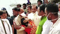 Srinagar terror attack: CM Shivraj meets kin of slain CRPF jawan in MP’s Rewa 