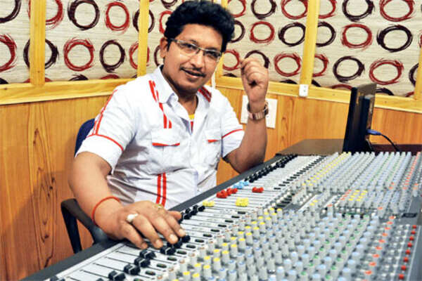 I’ve never had any Godfather in Ollywood: Abhijit Majumder