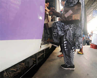 Platform-train gap riles women commuters