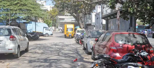 Infra hurdle: 7.5km of Pink Line ready, Bannerghatta Road still in a rut