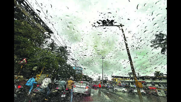 After pre-monsoon rain, max temp drops by 2°C in 24 hours