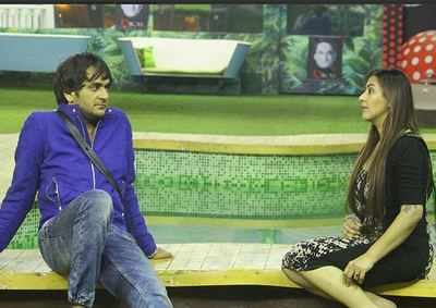 Bigg Boss 11 highlights day 103: Hina Khan breaks down; Vikas Gupta and Shilpa Shinde bond well in 'Vikas City'