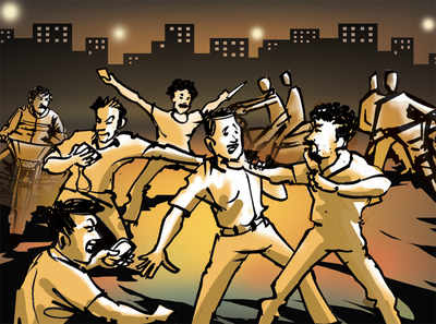 Gang bang on target; loots 5 in early hours