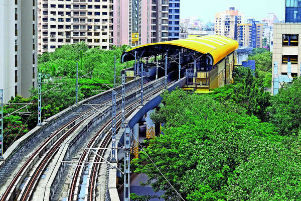 CMRS begins inspection of Chembur Metro-Monorail interchange; Monorail audit also underway