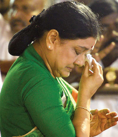 Sasikala granted five-day parole