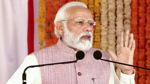 PM Modi flags off Secunderabad-Tirupati Vande Bharat Express; accuses Telangana govt of non-cooperation
