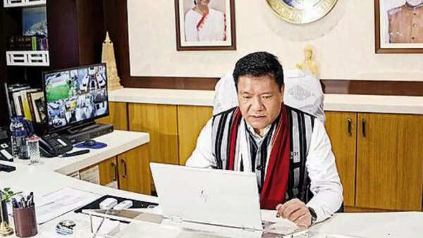 Arunachal CM Pema Khandu calls for development-oriented politics in state