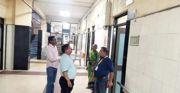 Docs found absent at district hospital in surprise inspection, notices served