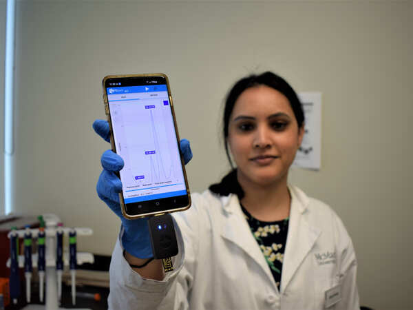 Indian researcher’s team in Canada develops ‘smartphone test’ that diagnoses infections in minutes
