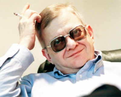 Master of spy thrillers Tom Clancy dies aged 66