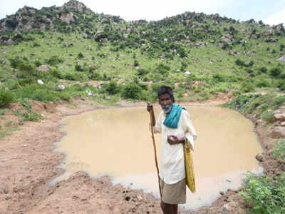 Free bus pass for Karnataka’s lake-man