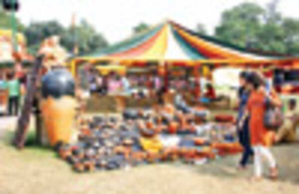 Dastkar showcases Indian traditions