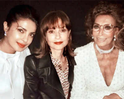 Priyanka Chopra's fangirl moment with Sophia Loren
