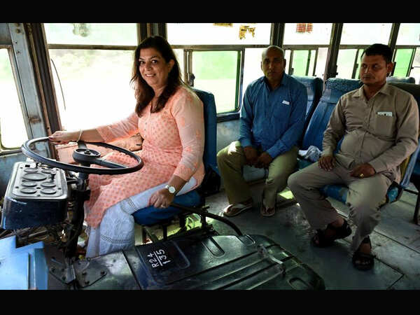 This Gurugram woman breaks all stereotypes, learns to drive a truck
