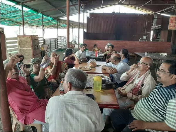 At Jiwhala Club 60+, they light up twilight years