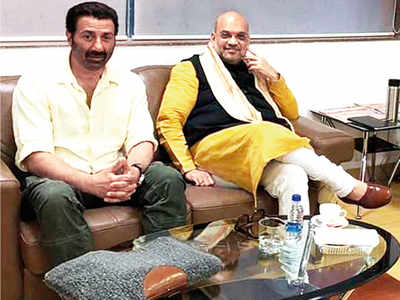 Sunny Deol may fight from Amritsar on a BJP ticket
