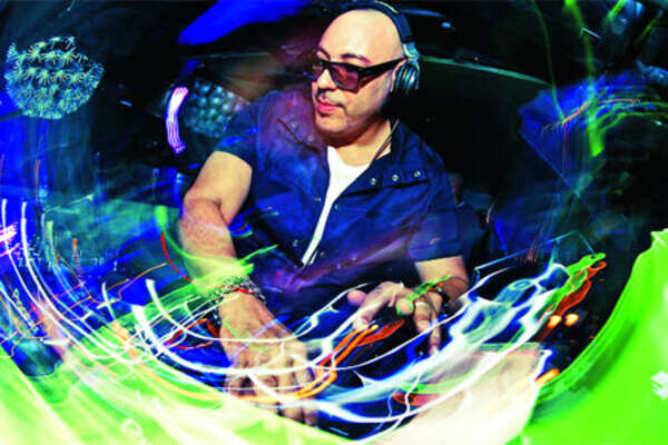 J Roger Sanchez: In da club