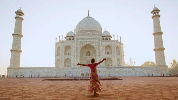 6 stunning monuments around the world that were built for love and their stories