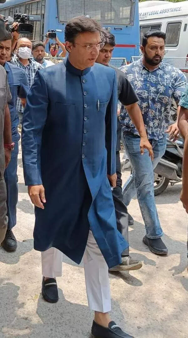 Mayor post should not go to those who renamed Aurangabad: Akbaruddin Owaisi