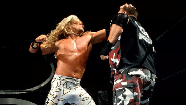5 Best Ladder Matches in WWE History