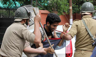 Kashmir: Police arrest students after clash breaks out with security forces in Srinagar, Palhallan