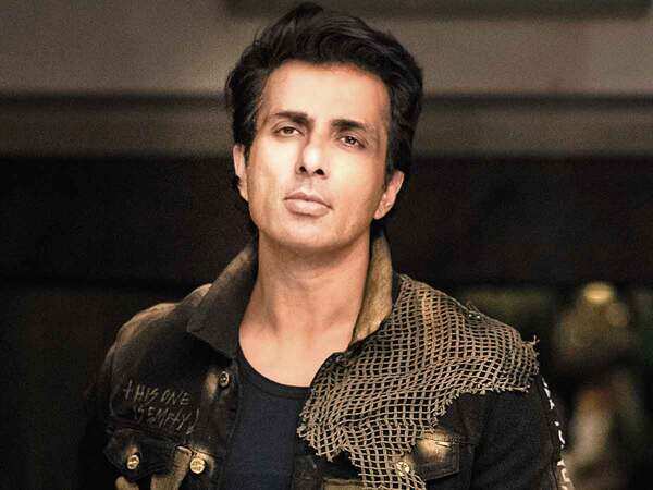 I cannot wait to get on  the set with Chiranjeevi : Sonu Sood