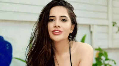 Urfi Javed's latest video from Goa will leave you craving for a ...