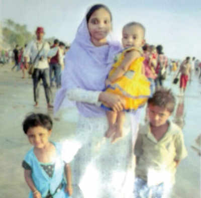 2 Bandra siblings go missing