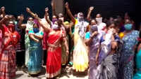Visakhapatnam: Women protest against opening of liquor stores 