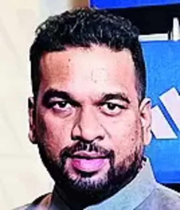 Naik enters fray to be MCA president