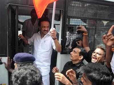 TN bandh: Leaders detained, industries shut