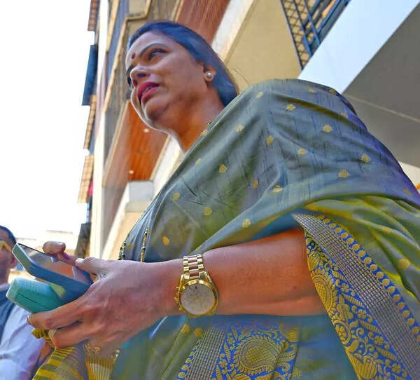 Mumbai mayor orders BMC to submit plans for grand city entrances