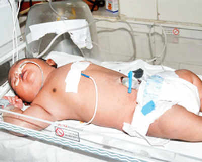 Woman delivers 6-kg baby in Hybd
