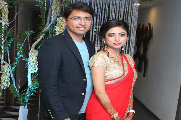 Jasmine flowers were the hallmark of Dr Mohd Ahsan and DrAmreen Bari’s wedding anniversary party at Hotel Centre Point in Nagpur