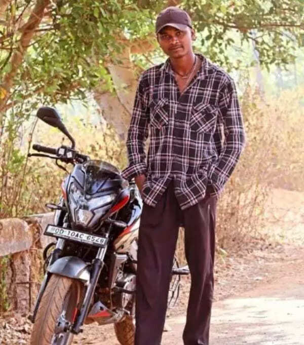 Despair, hope & an end: Fire brought cruel twist to youth’s fate at SCB Hospital