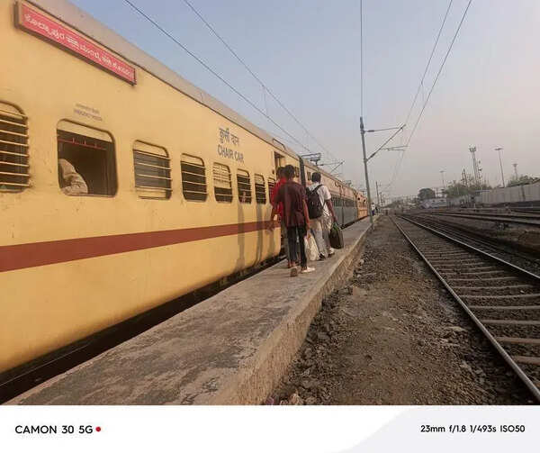 SWR neglect leaves Vijayapura railway station in shambles