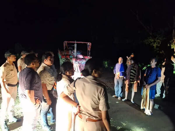 14 detained in Nayagarh for illegal sand mining