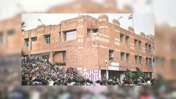 2017 protesters return to JNU, this time for court-ordered ‘punishment’