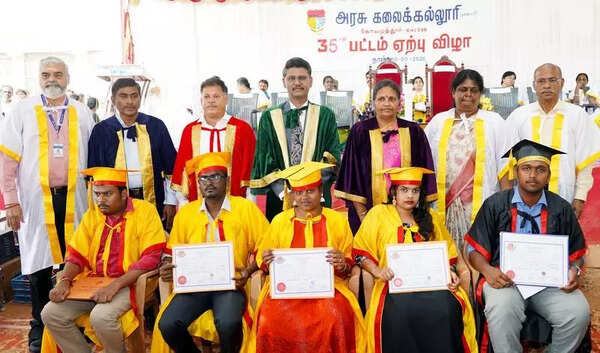 1,637 students graduate from Govt Arts College in Coimbatore