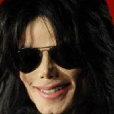 Feud erupts over posthumous MJ album