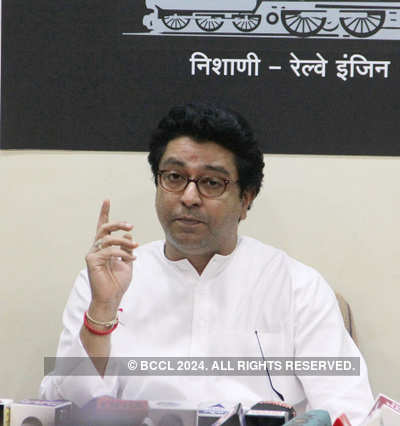 Achrekar Sir backed me to bat on the political pitch, just like he guided Sachin on the cricket ground, says MNS chief Raj Thackeray