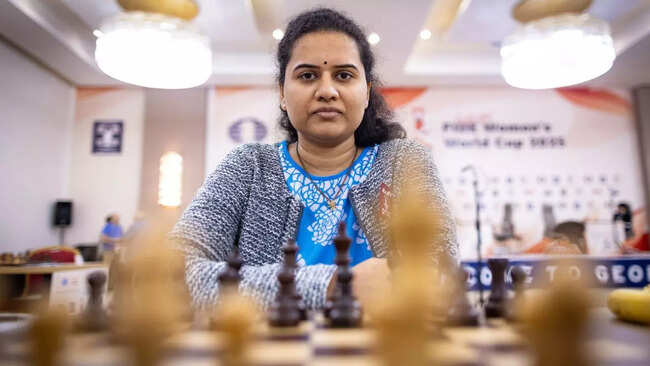 Chess World Cup: Koneru Humpy, Divya Deshmukh  cruise into round of 16
