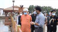 J&K: Lieutenant Governor Manoj Sinha inspects flood preparedness in Srinagar 