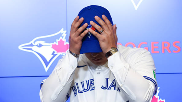 New look alert: Blue Jays mark 50th season with new commemorative patch design for 2026 season