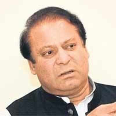 Pak moves SC against ban on Sharif brothers