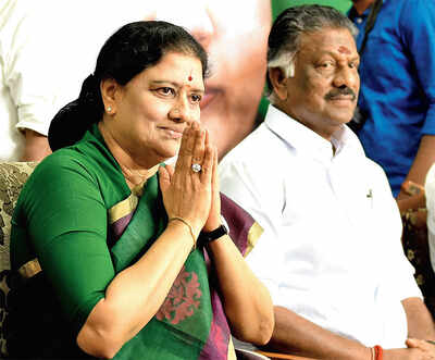 OPS makes way for Sasikala